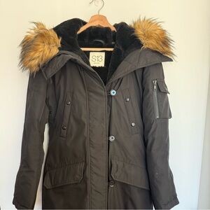 Women’s S13 Parka with Faux Fur Hood NWOT / Size Small
